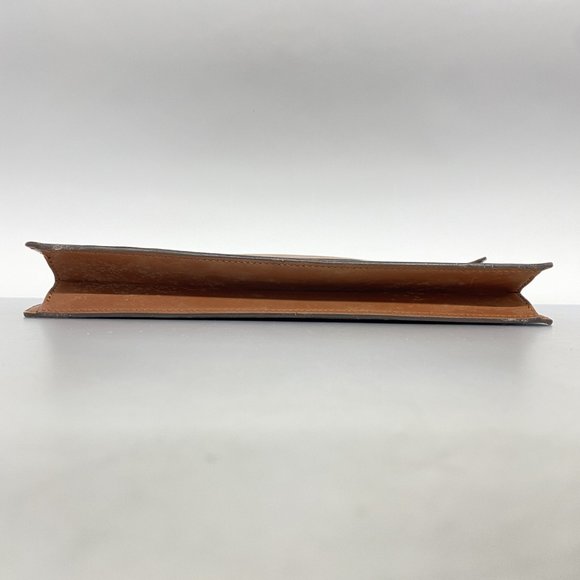 LOUIS VUITTON Authentic Brown Monogram Clutch Bag - Picture 3 of 16